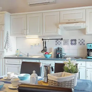  Apartament Lora Deluxe Superior 5 Star Apartment, Your Piece Of Heaven By The Sea & Park With Sea & Park View